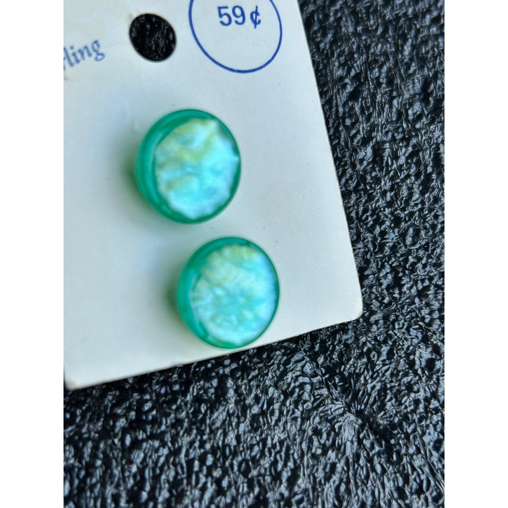 Vintage Curtis & Darling Green Pearlescent Round Buttons 2pc New on Card 59c